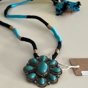 Handmade thread necklace black and blue